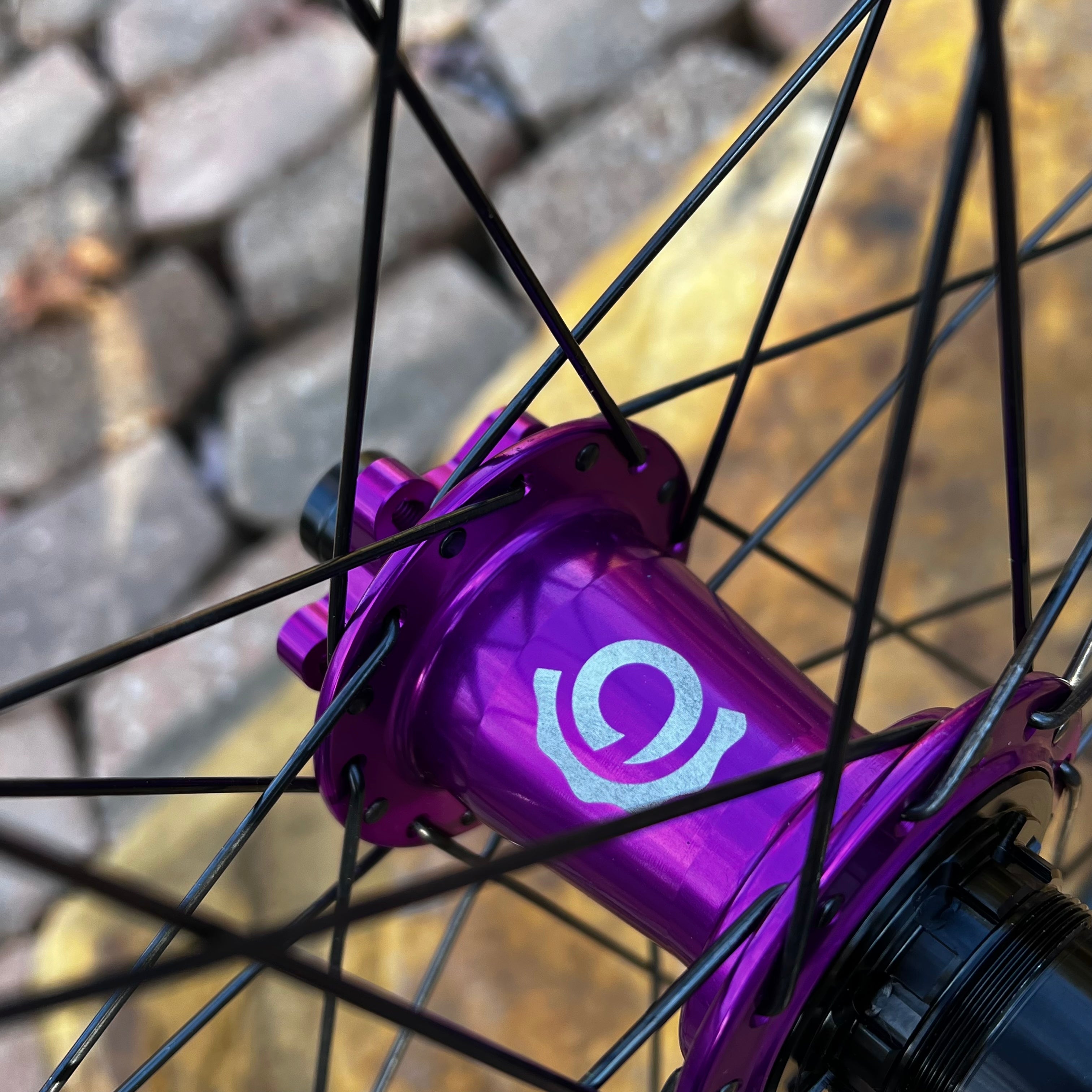 Trail: Race Face ARC 30 + I9 Hydra 2 Boost Hubs