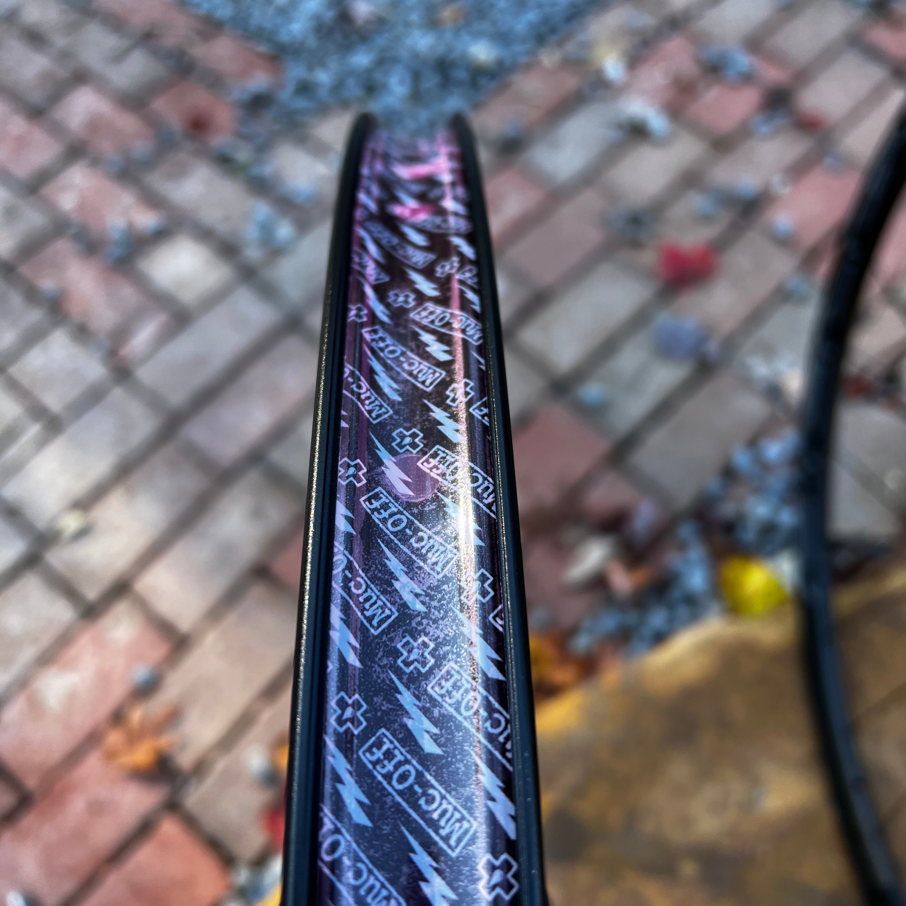 Gravel 1510 Gram Hed Belgium G rims with Enve alloy hubs