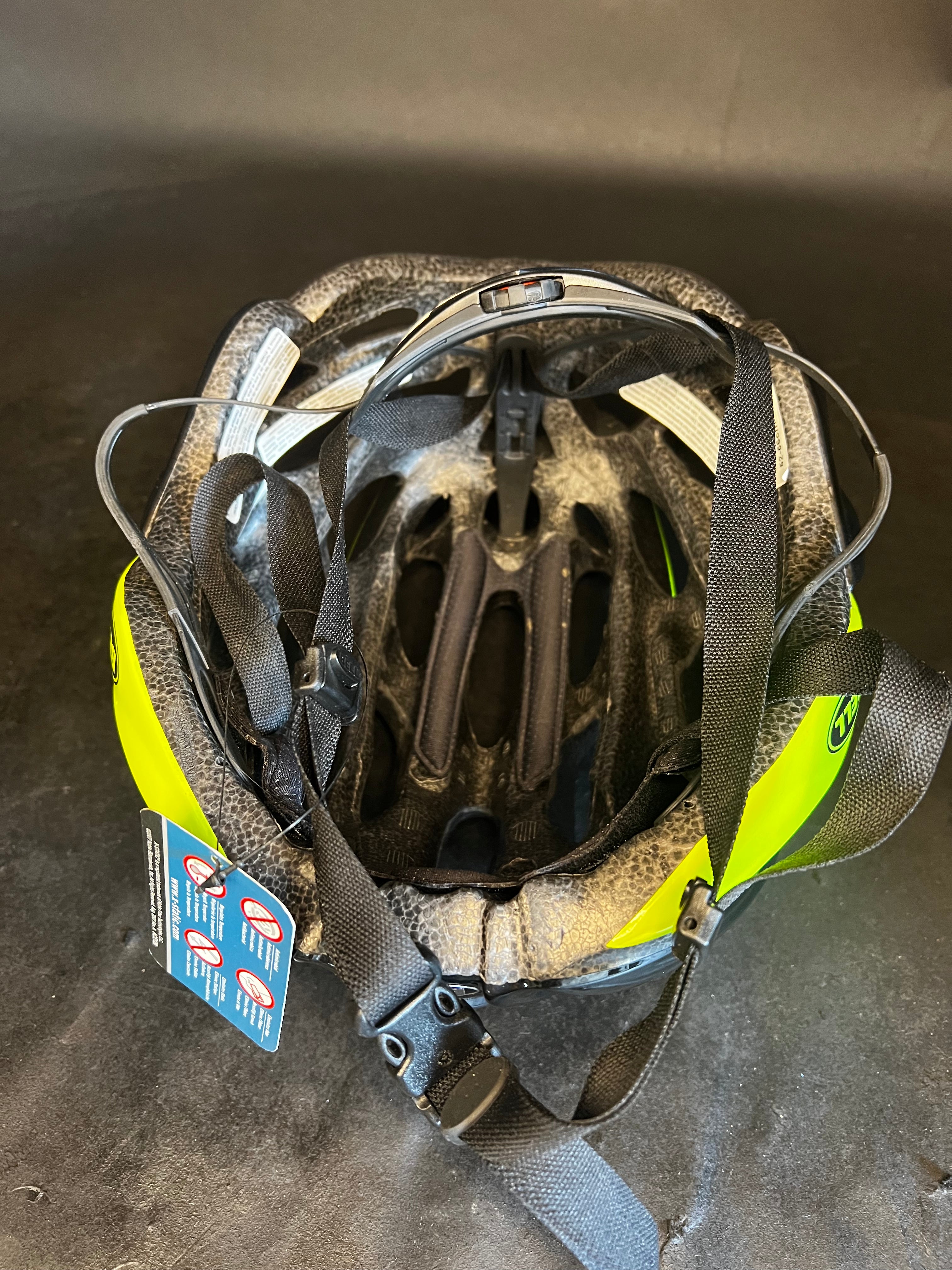 CLOSEOUT small Bell helmet