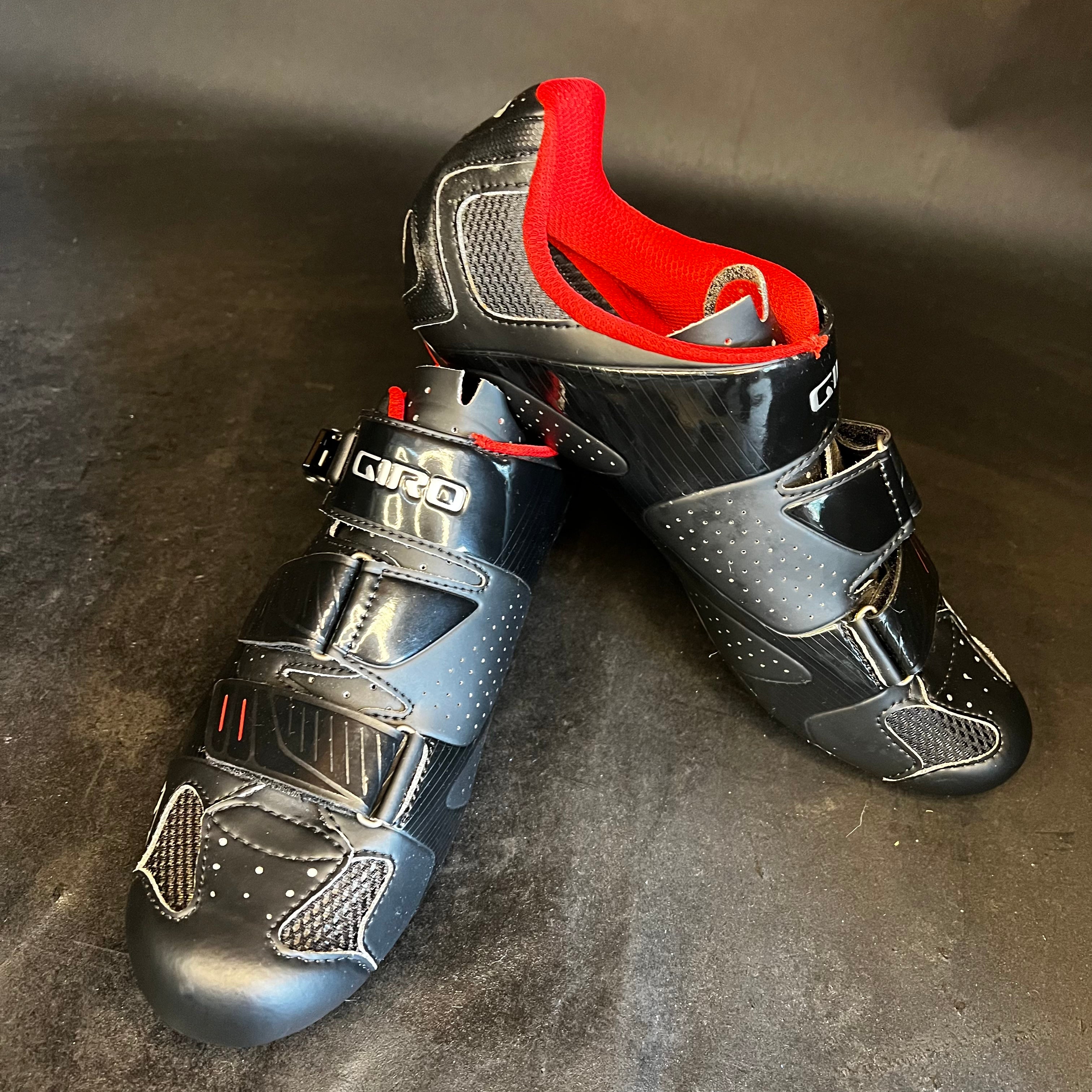 CLOSEOUT size 44 GIRO shoes