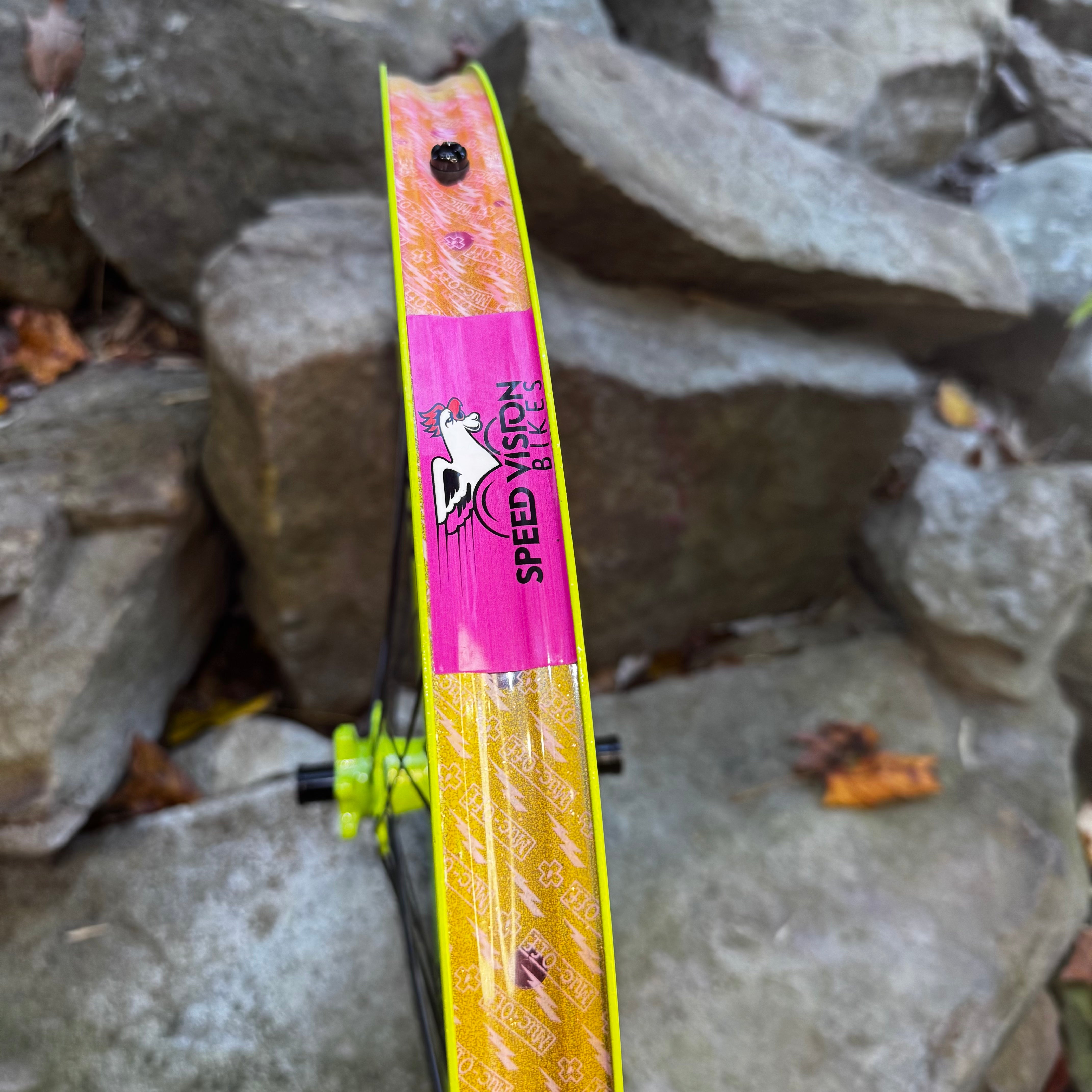 I9 Hydra hubs with Stans Flow mk4 Trail rims with tires