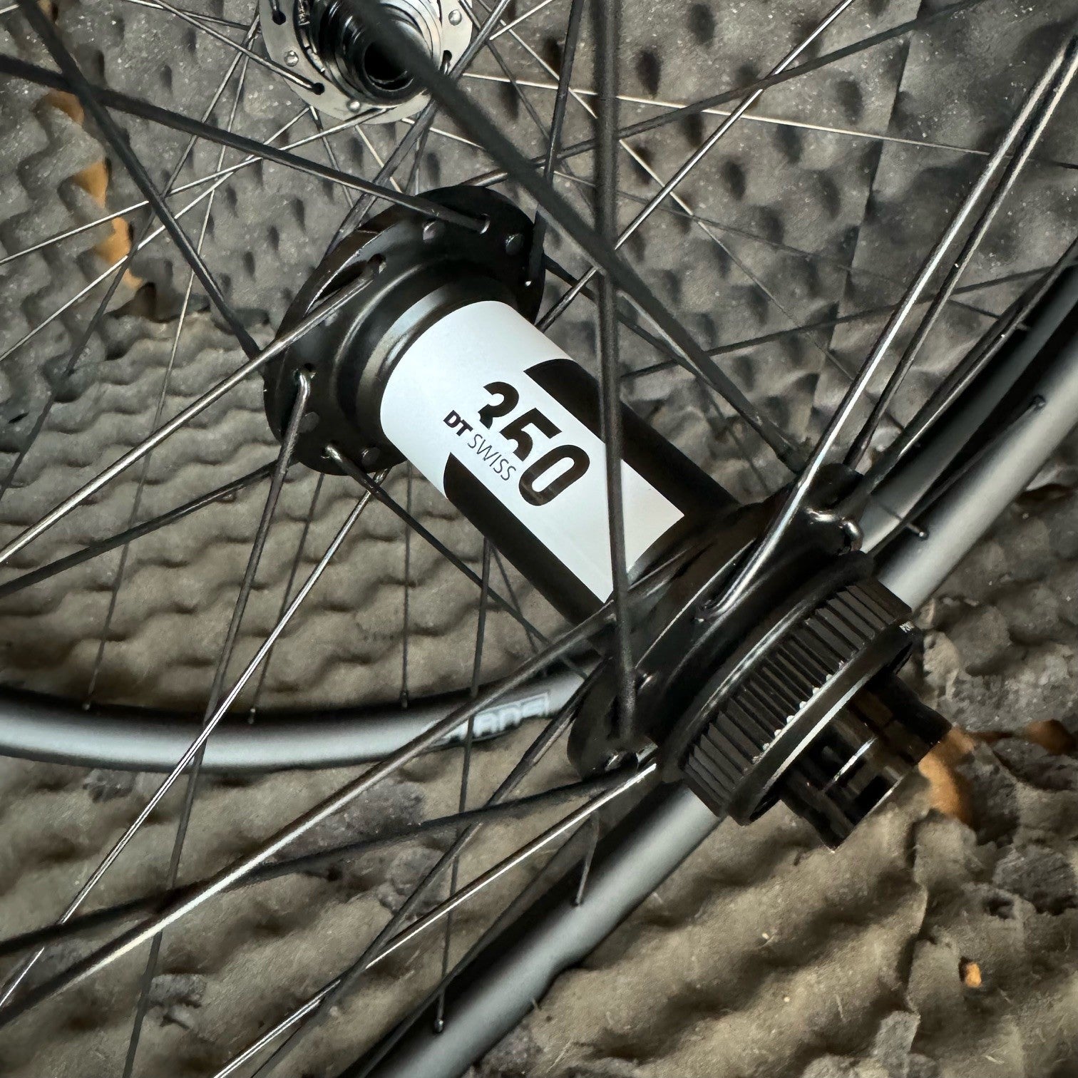 1466 gram Dt 350 DEG Boost Xc wheelset with Crest Mk4 rims