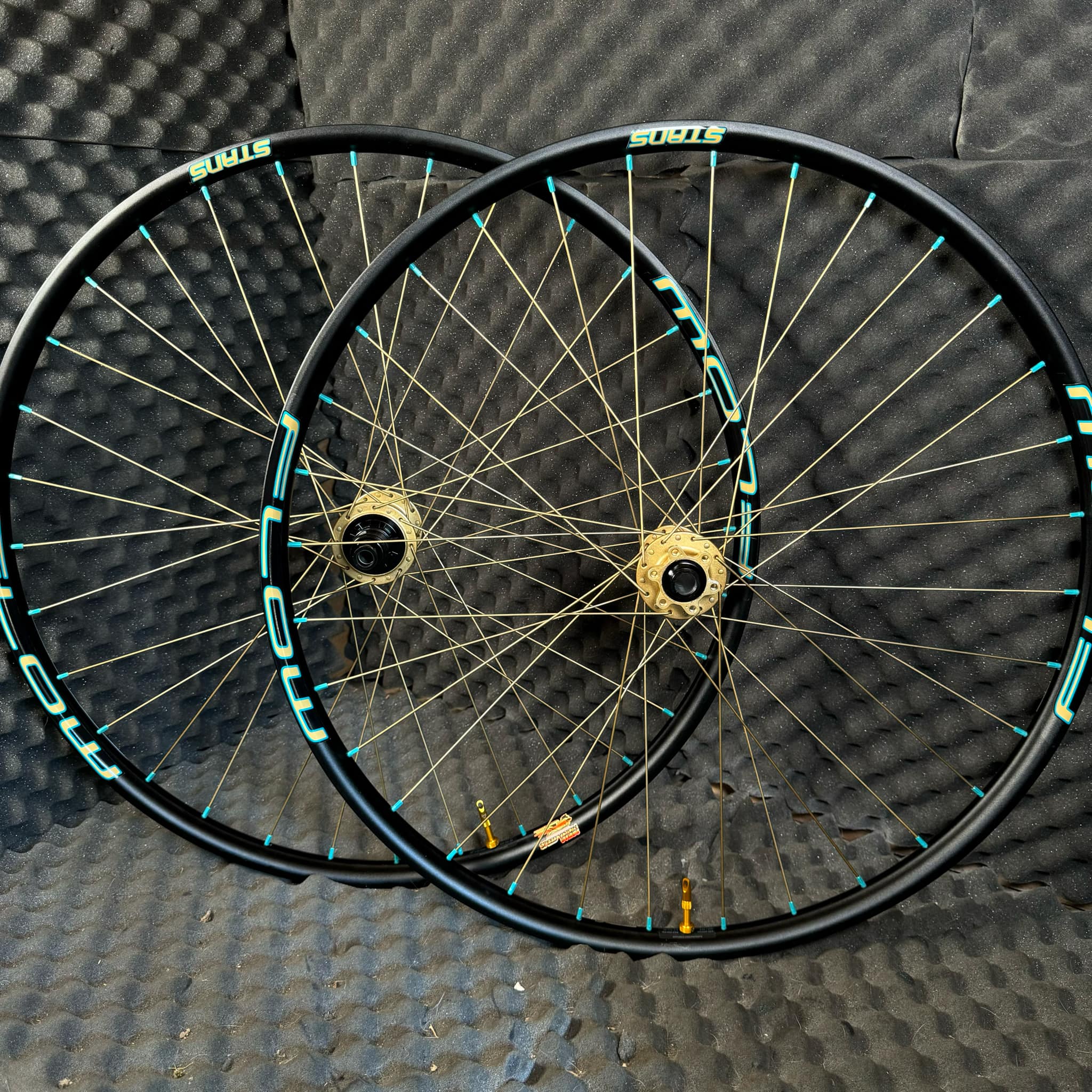 New Fox Podium Gold Matching I9 hydra 2 Trail/Enduro wheelset