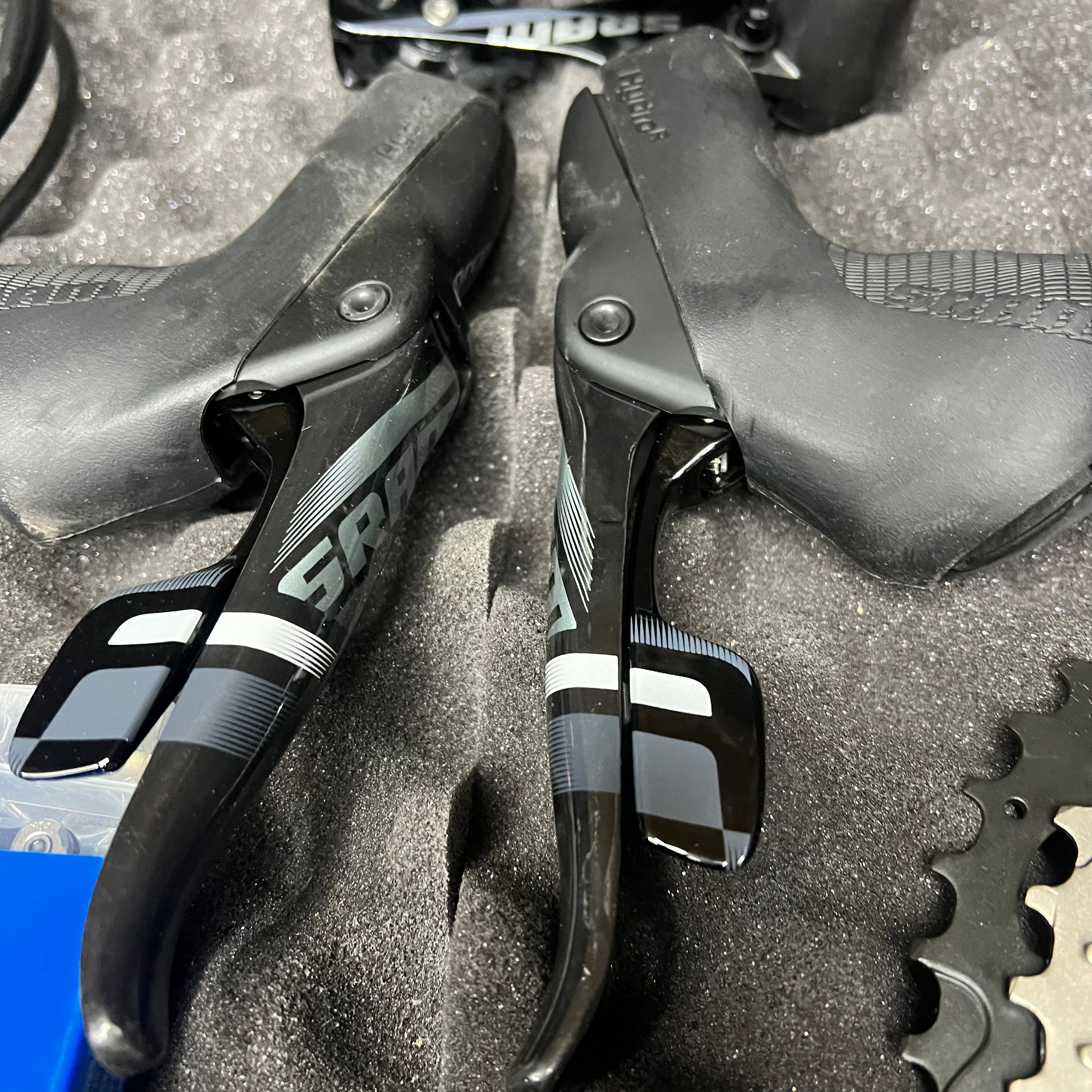 New take off Force Sram 1x11 disc brake drivetrain