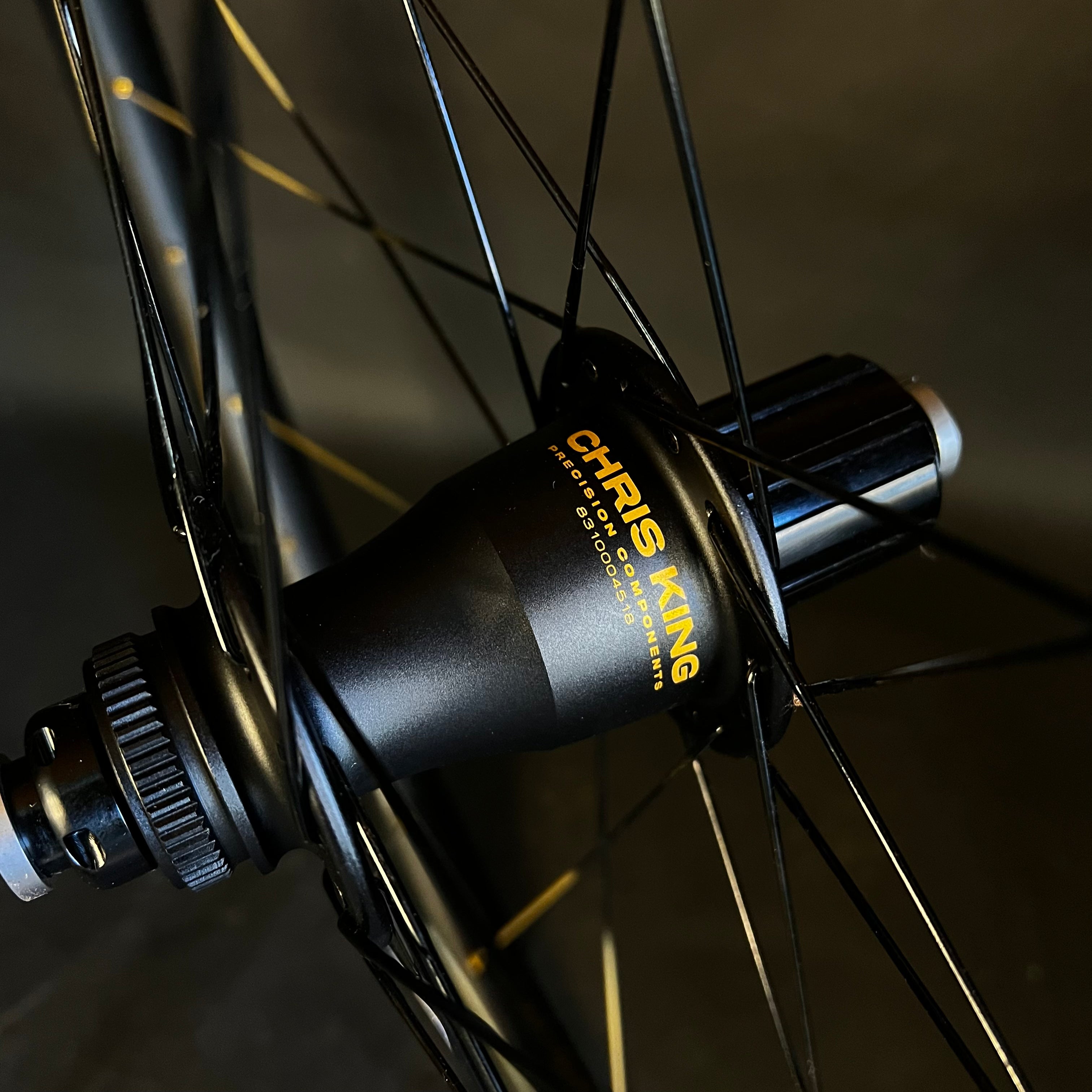Trail: Gold Tipped Flow MK4 29” rims on Chris King Hubs