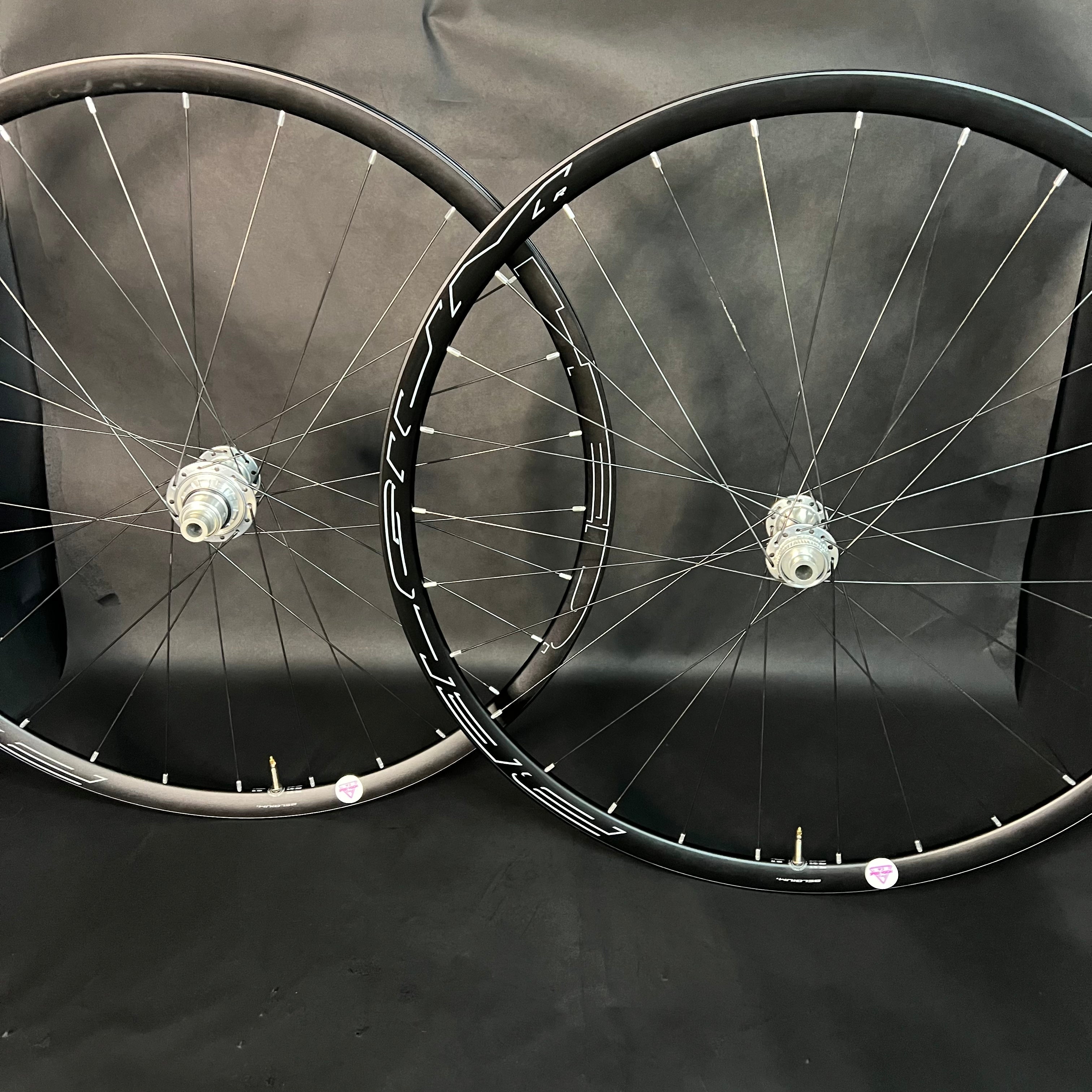 Custom Road/Gravel Wheel Builder tool
