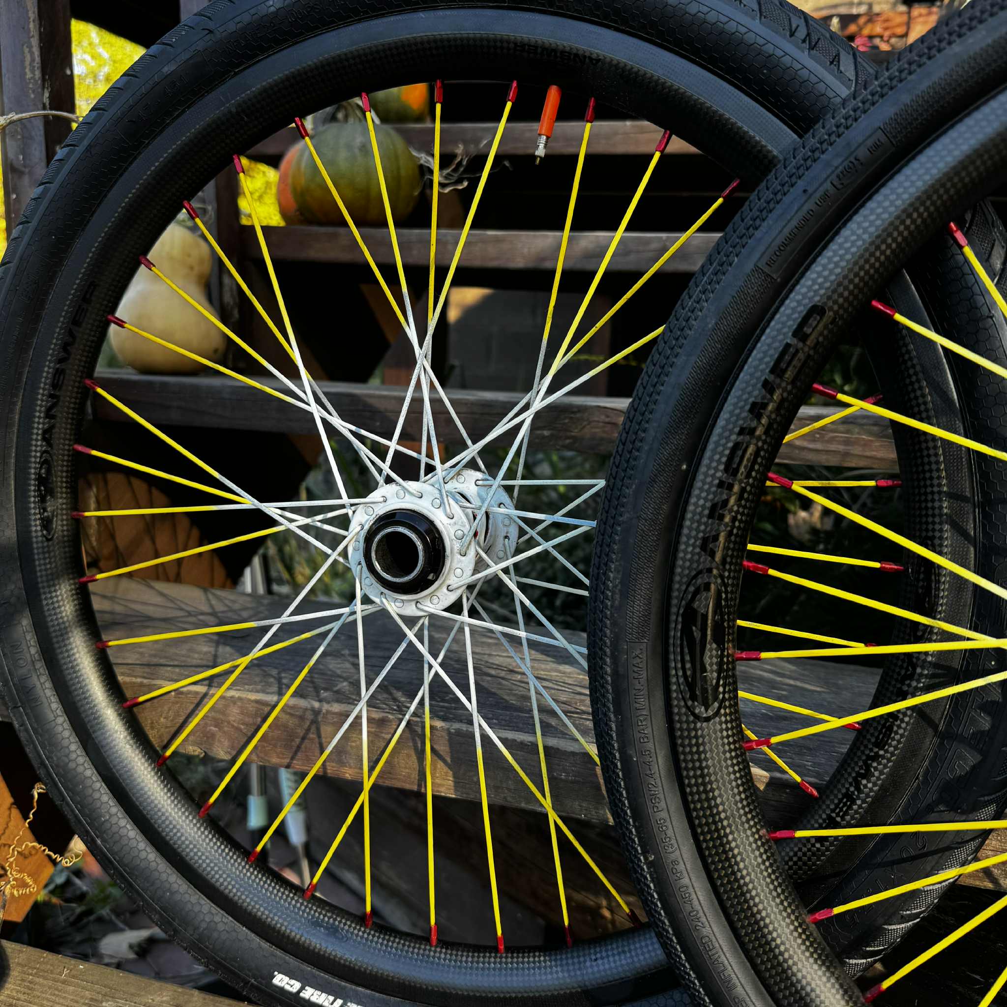 OS20 one off set with Answer carbon rims and Onyx ultra disc hubs