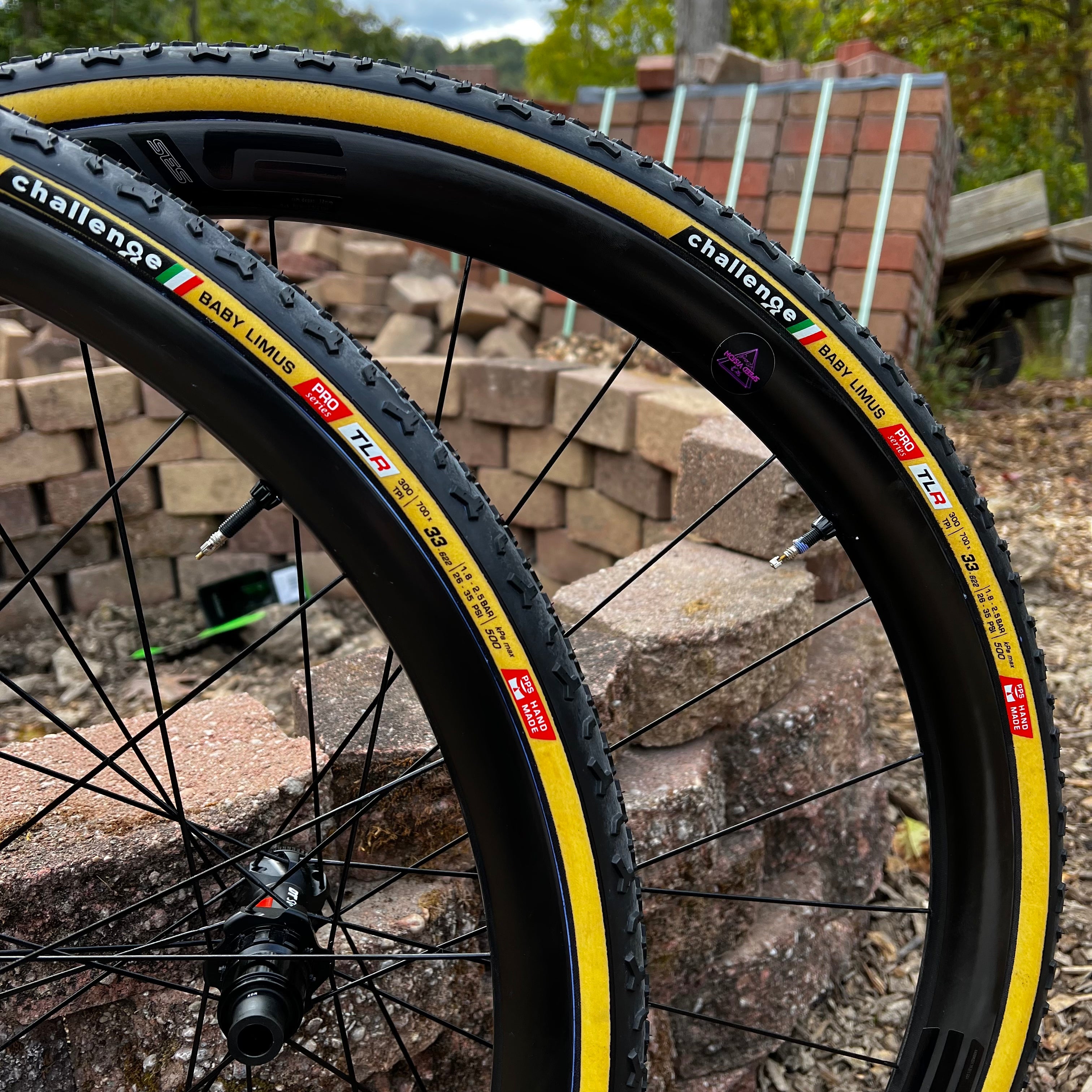 ENVE 2.3 SES 2023 With Enve Alloy Hubs