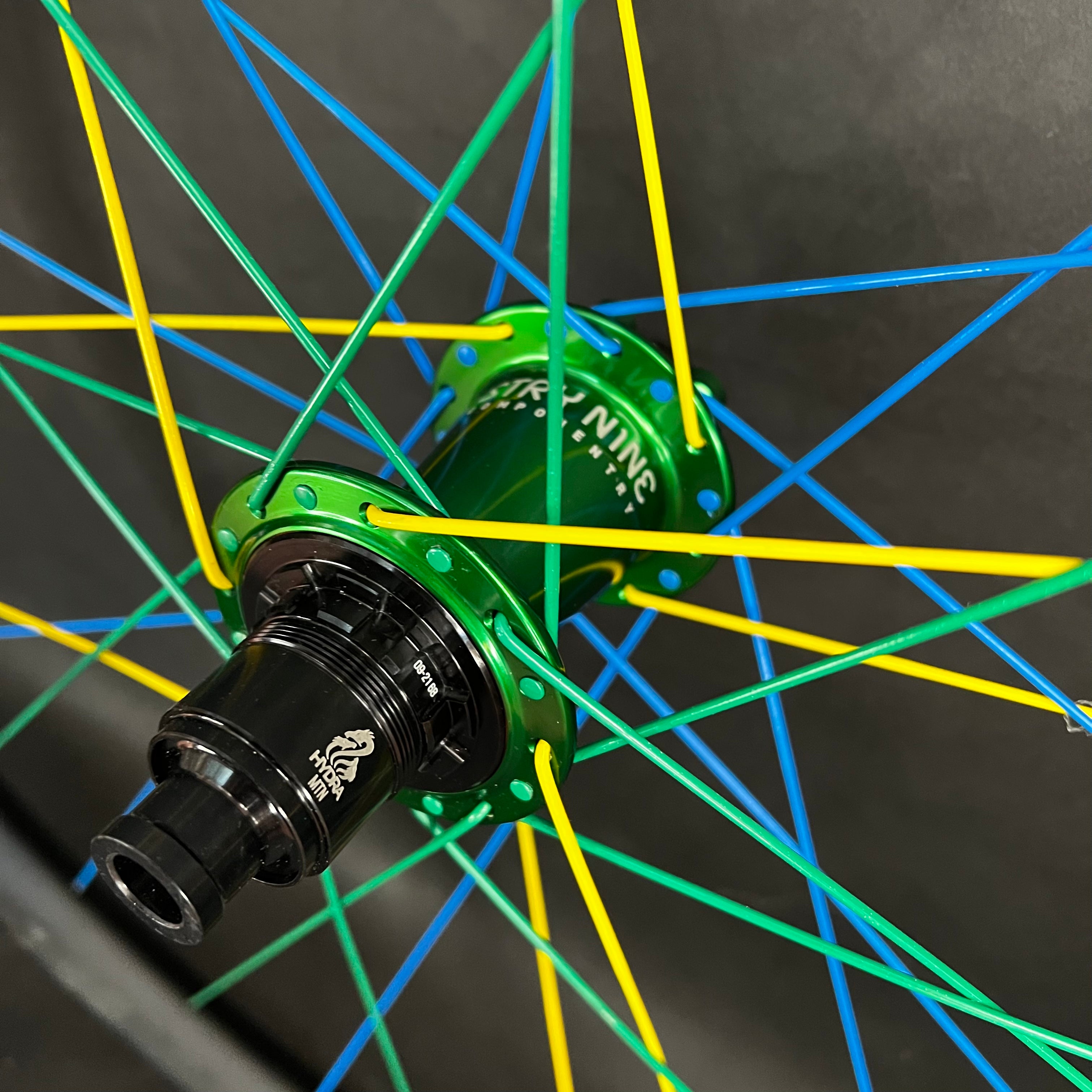 Green I9 hydra 2 Stans Notubes Flow mk4 Trail Wheelset
