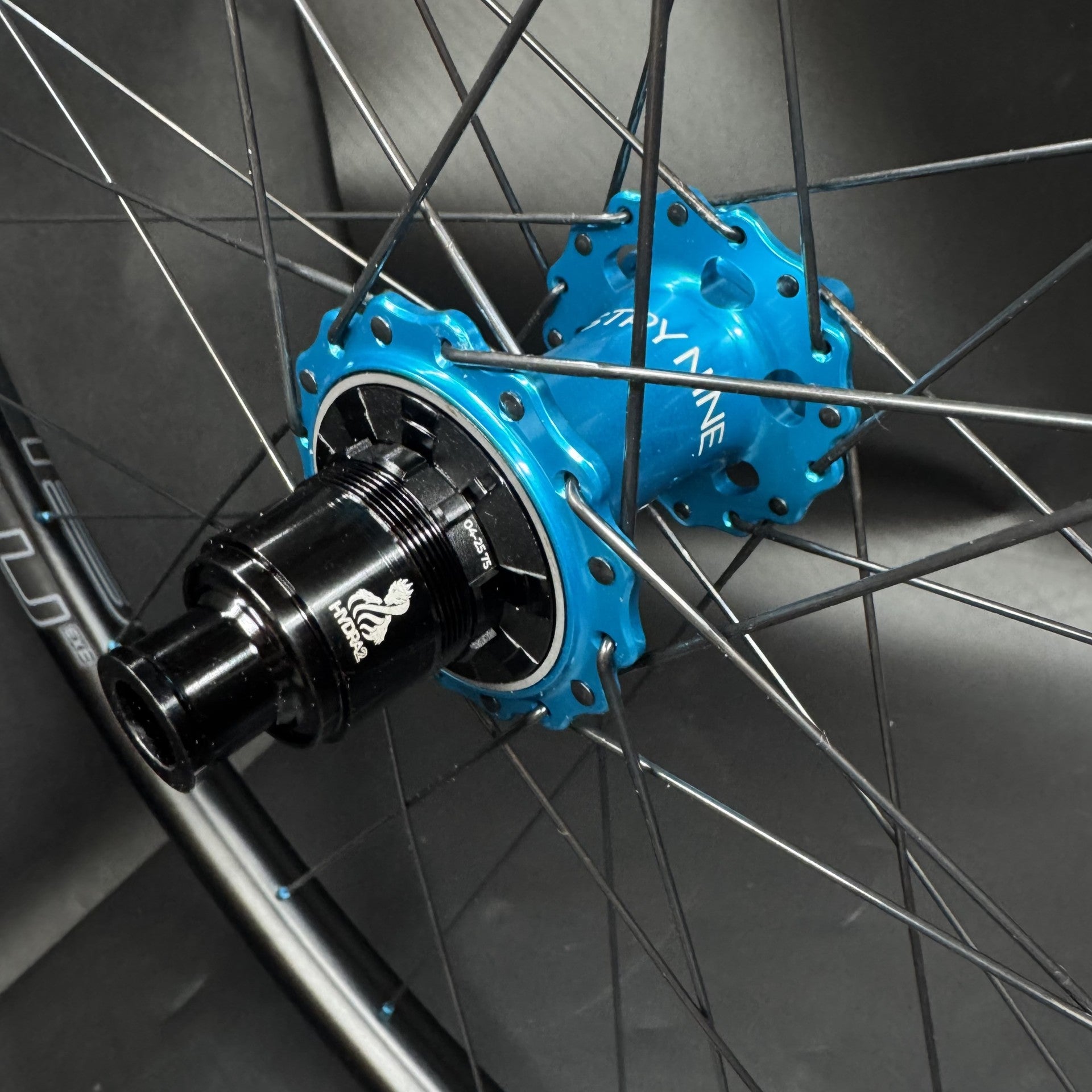Flow Ex3 Hard Enduro set with Hydra H2 hubs