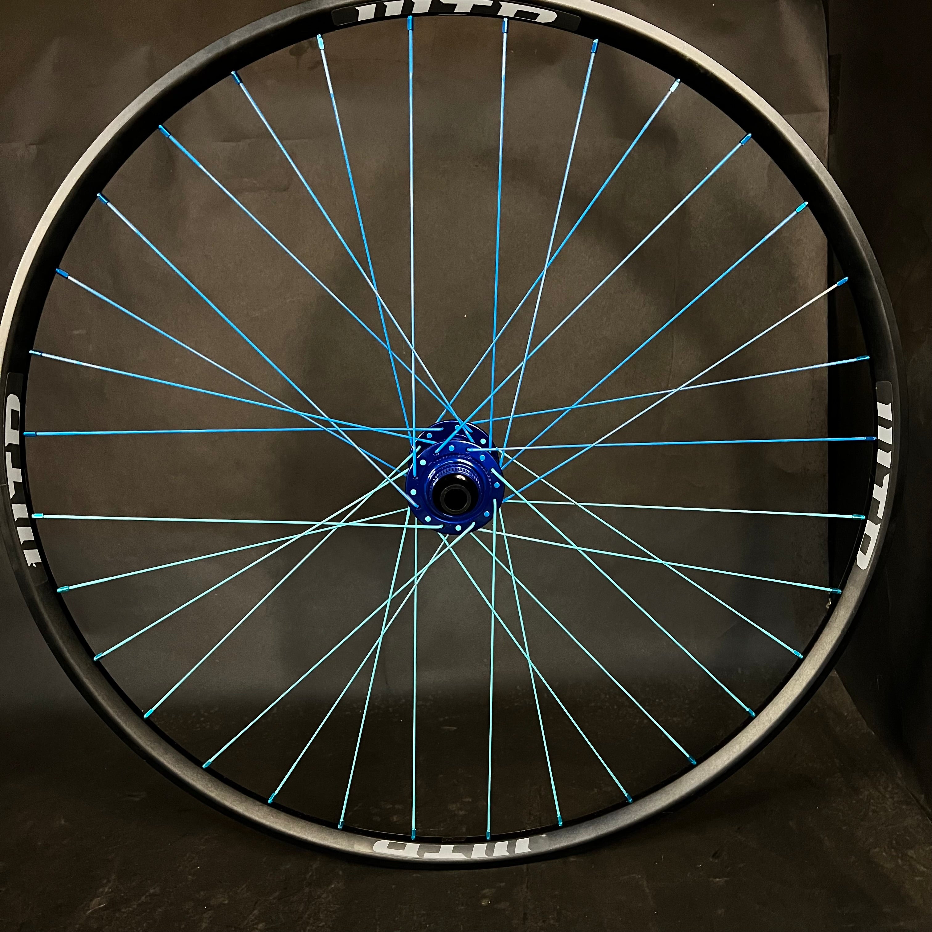 XC wheels: 29" WTB i25 Kom Light W/ Chris King Boost Hubs
