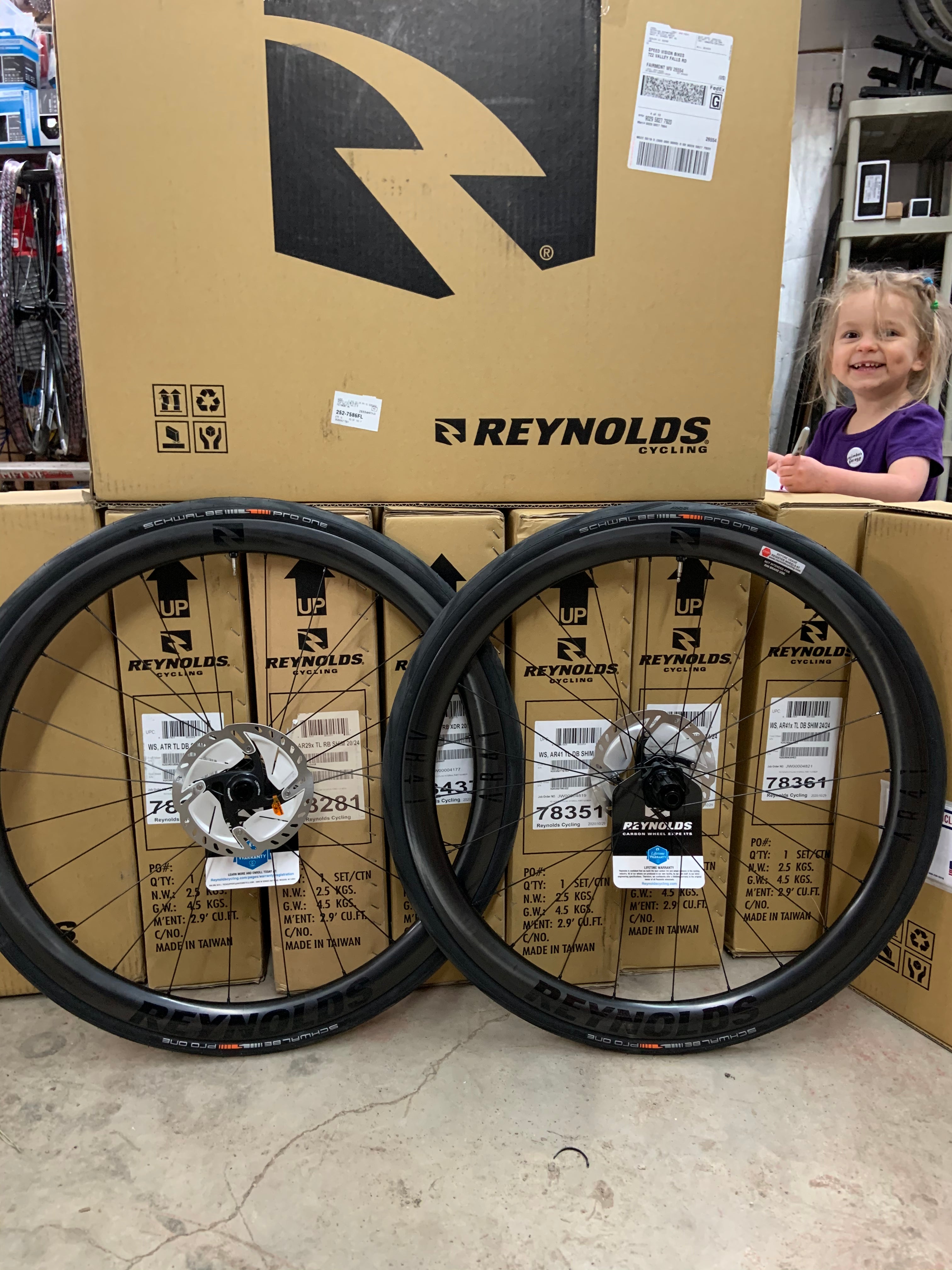 Reynolds AR 41 Disc brake with rotors and cassette