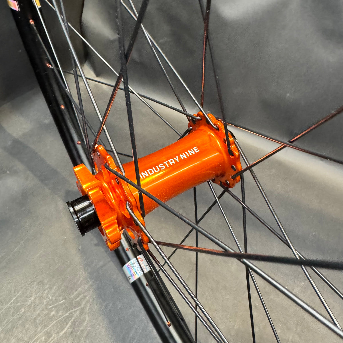 29" Flow Ex3 DH/Enduro wheels with I9 Hydra H2 hubs