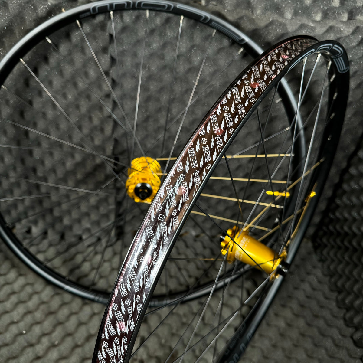 Enduro/DH Flow Ex3 rims with Hydra 2 superboost hubs