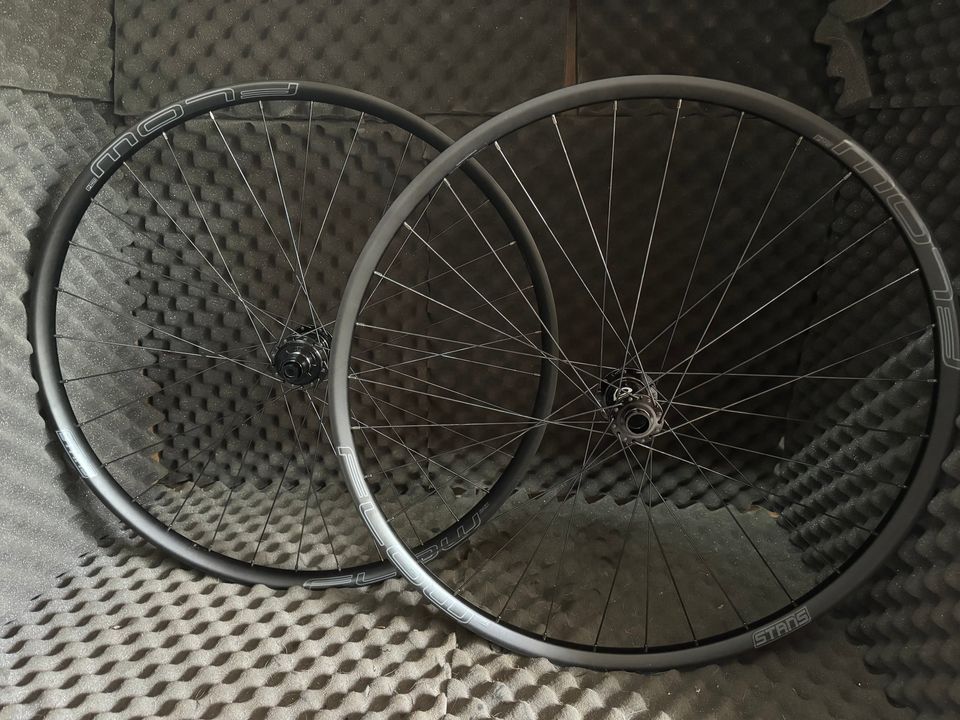 New 150/ Superboost 29" Flow MK4 tough wheelset With Hydra Hubs