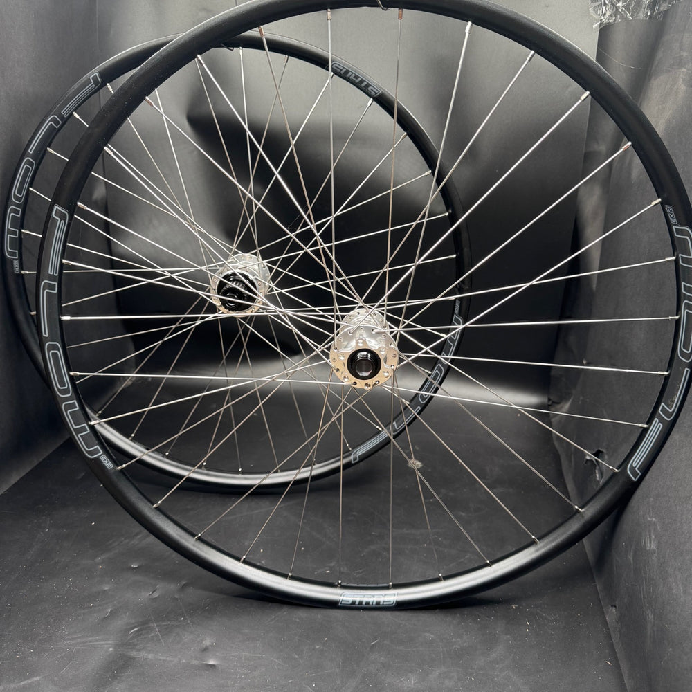 I9 Hydra 2 DH/Enduro set with Flow Ex3 Rims