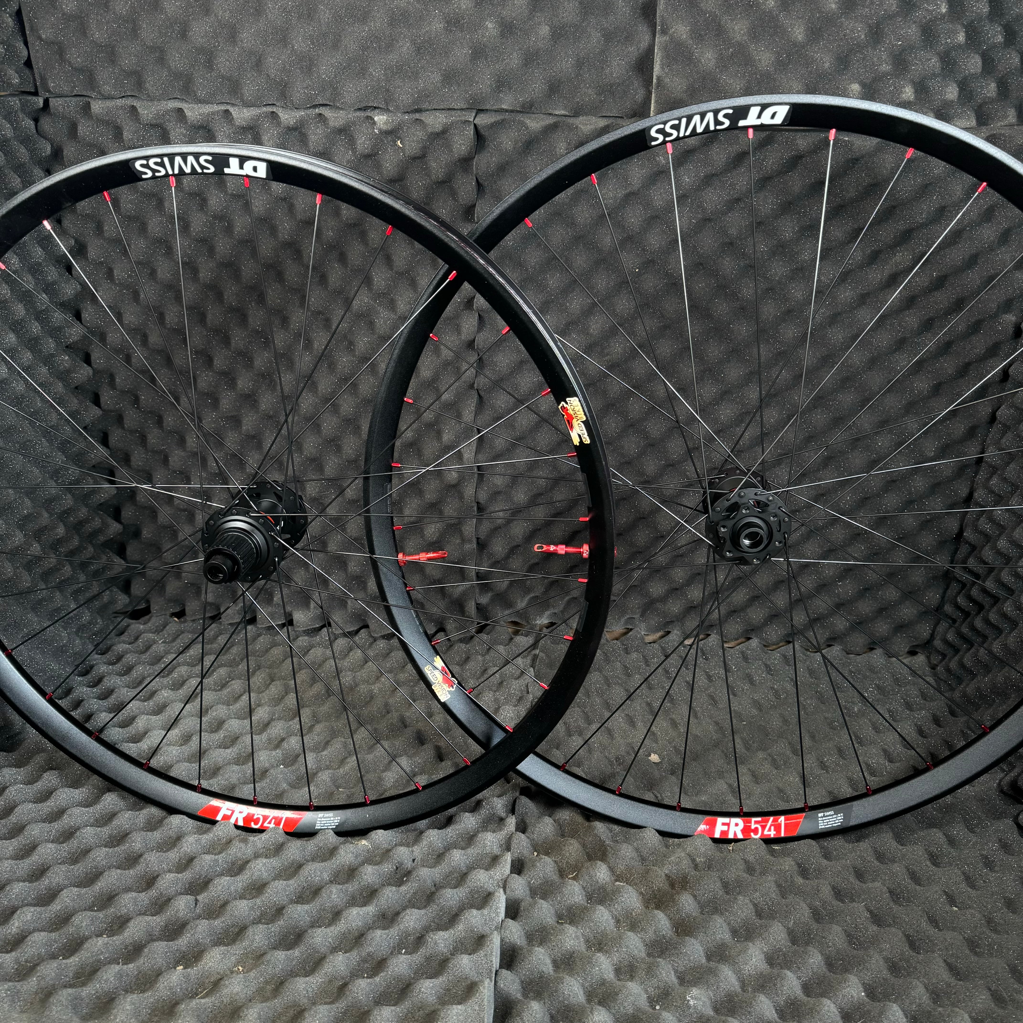 Mullet DT FR 541 rims with the New DT 240 DEG Hubs