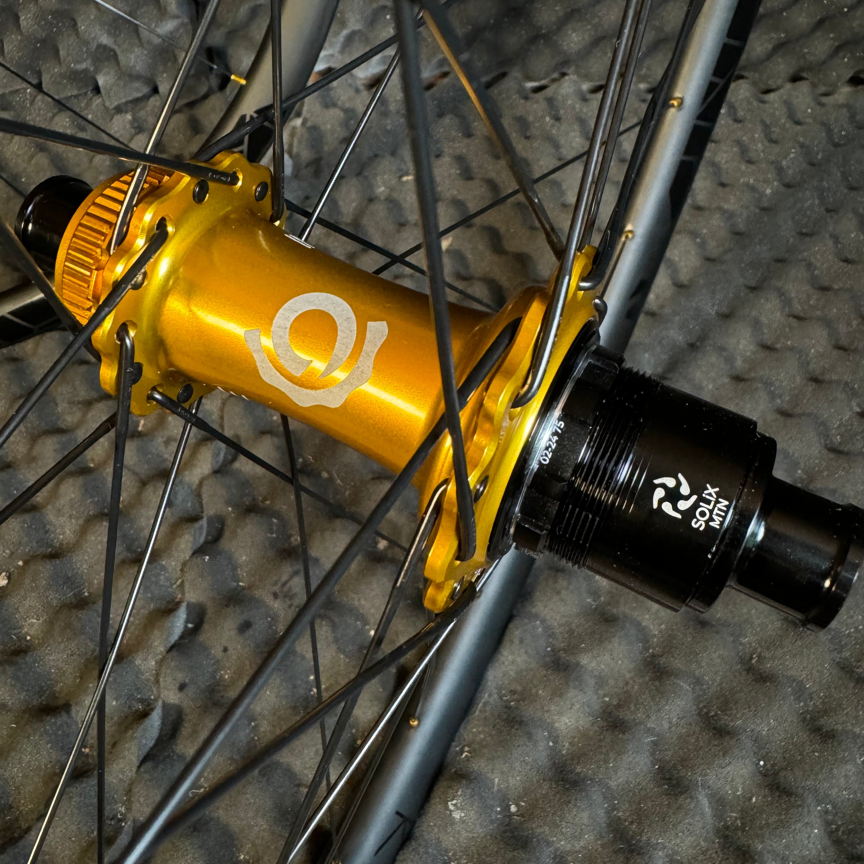 Custom MTB Wheel Builder Tool