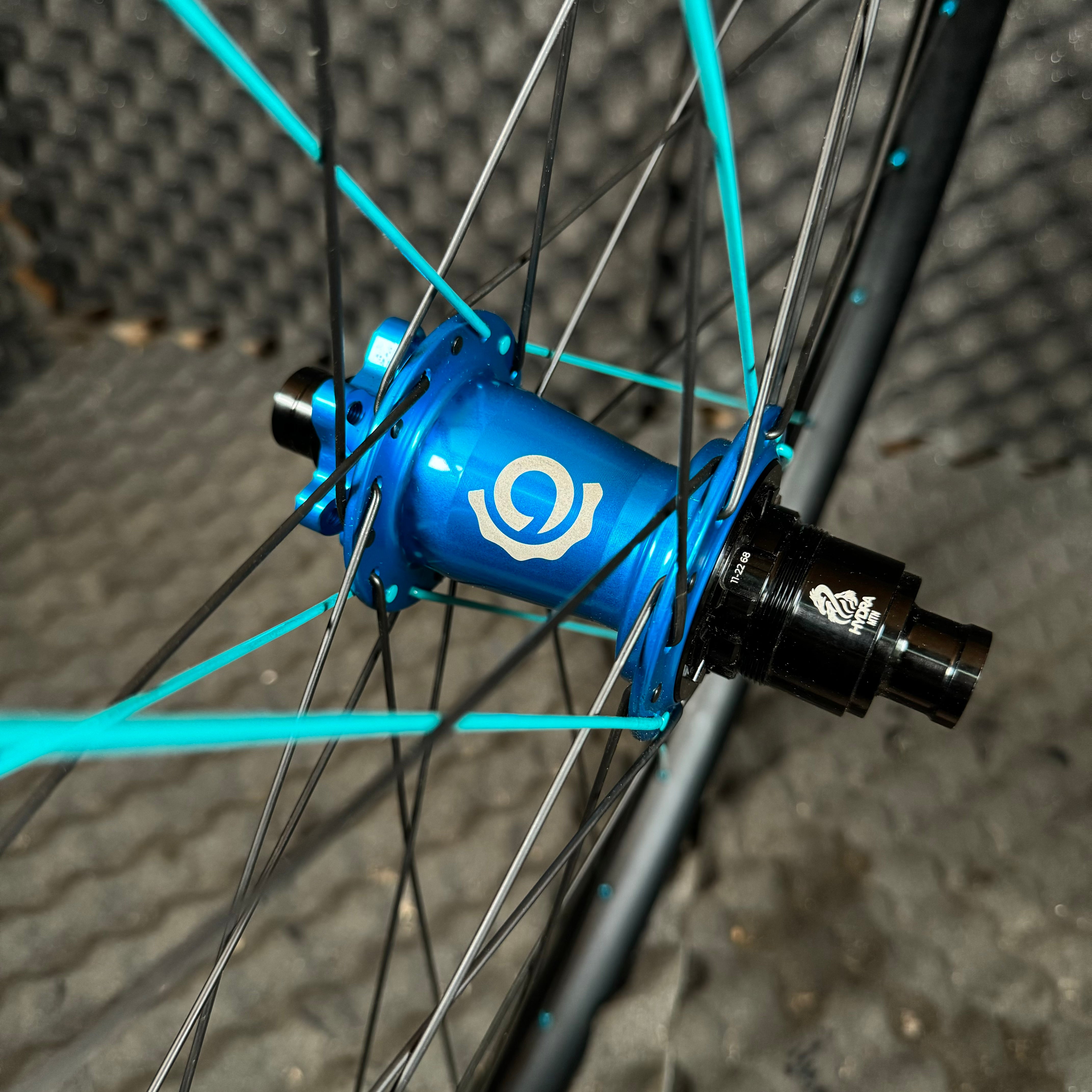 29" Flow mk4 Trail wheelset with I9 Hydra boost hubs