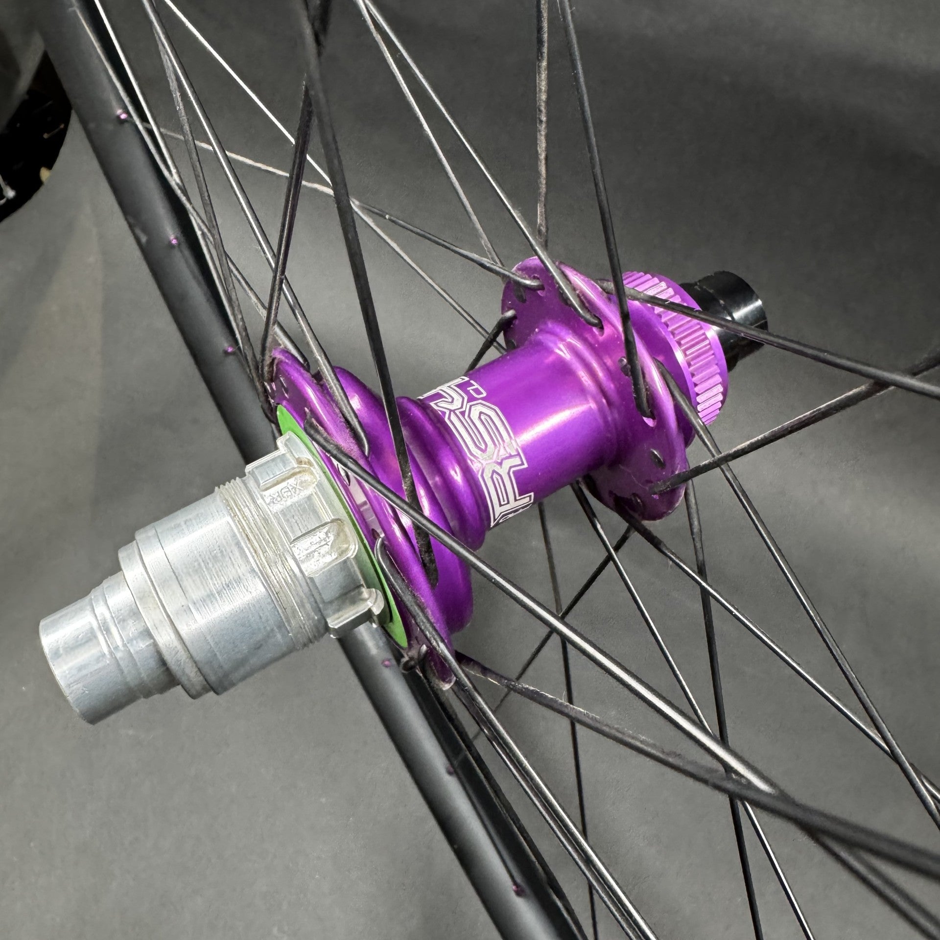 Hope RS4 With Crest mk4 Gravel wheel