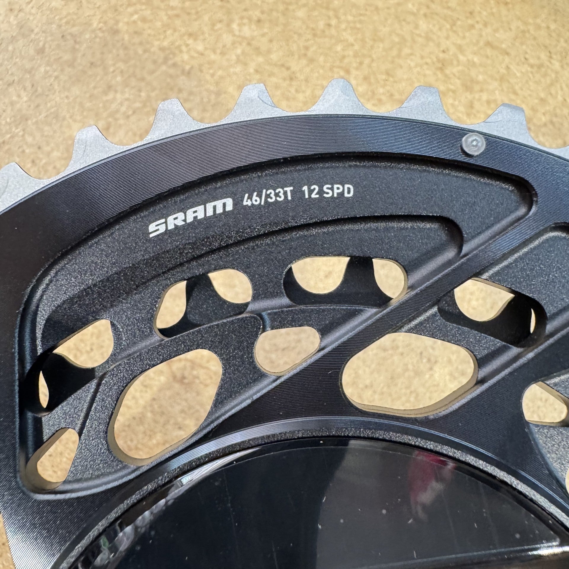 Sram Force 8 bolt 46/33 chainrings