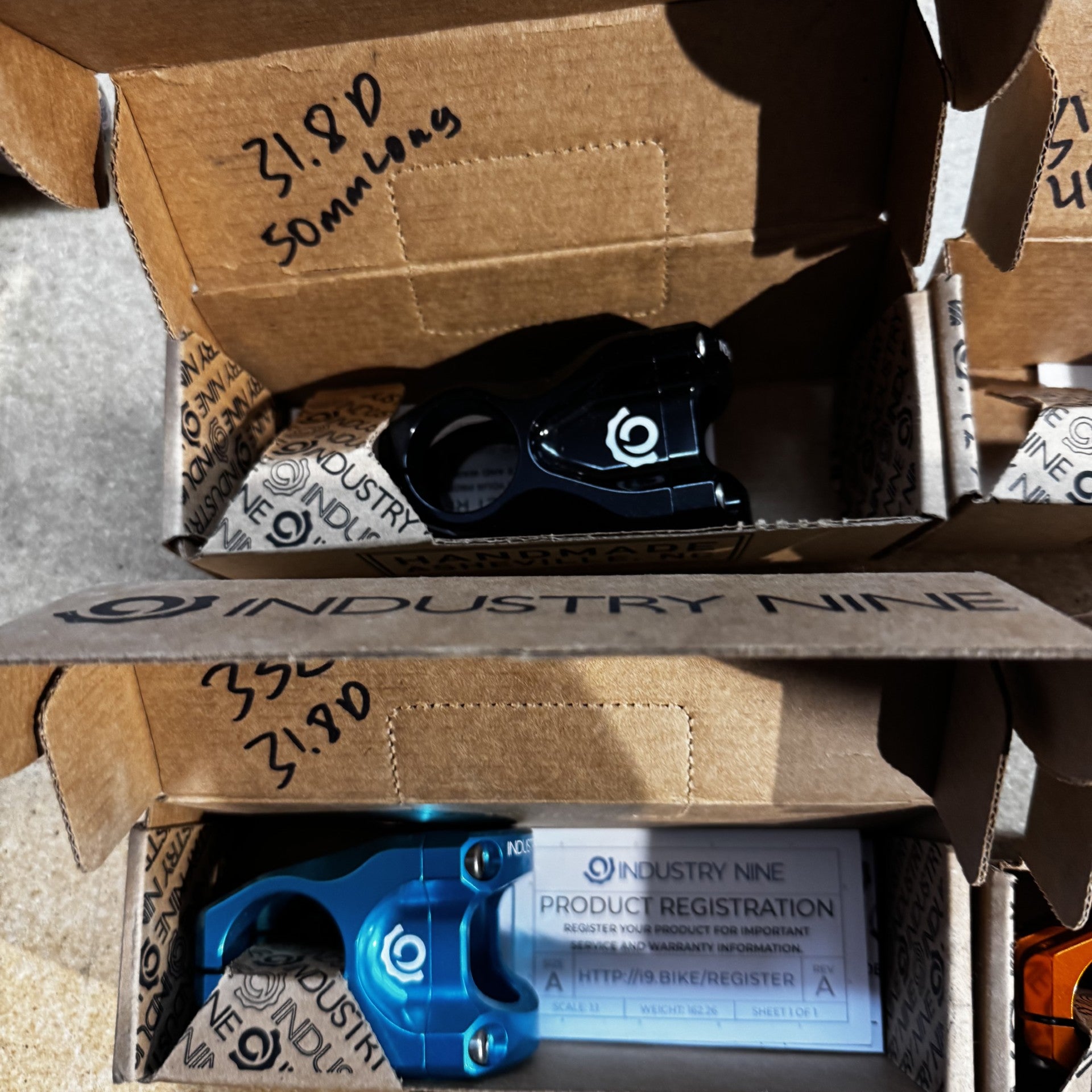 Industry 9 32 and 35mm stems