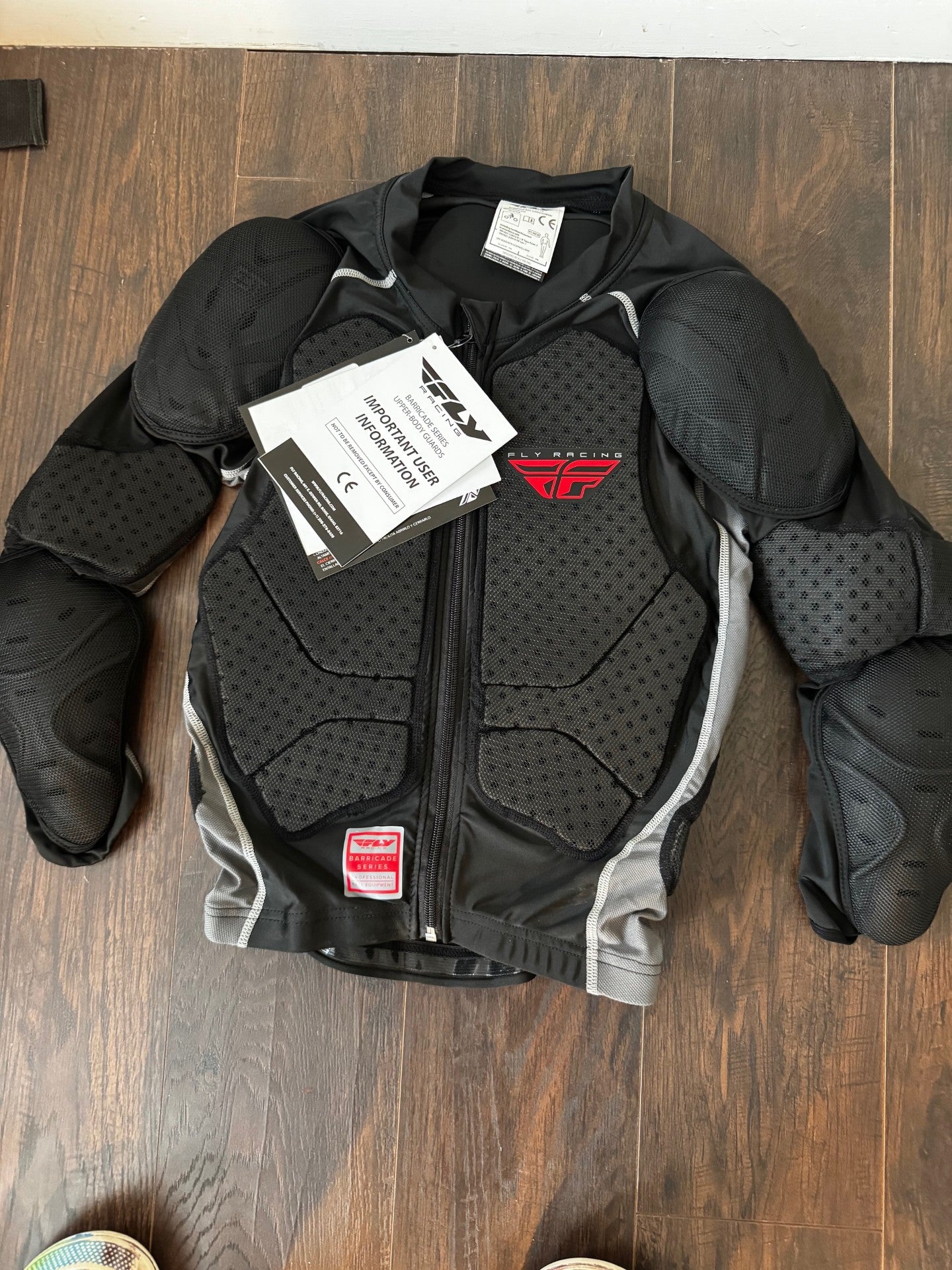 Fly Barricade CE Large protection suite