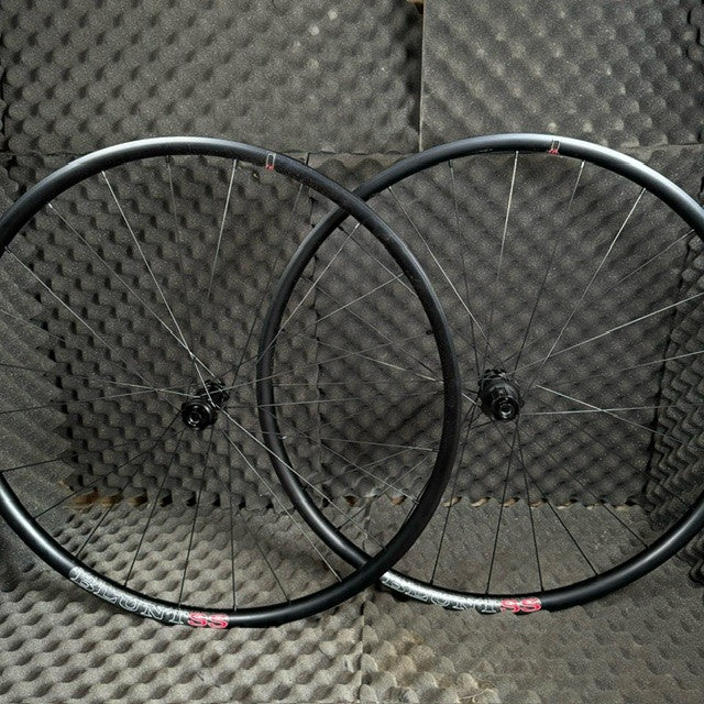 ENVE interdrive hubs with Velocity Blunt SS gravel rims 1470 grams