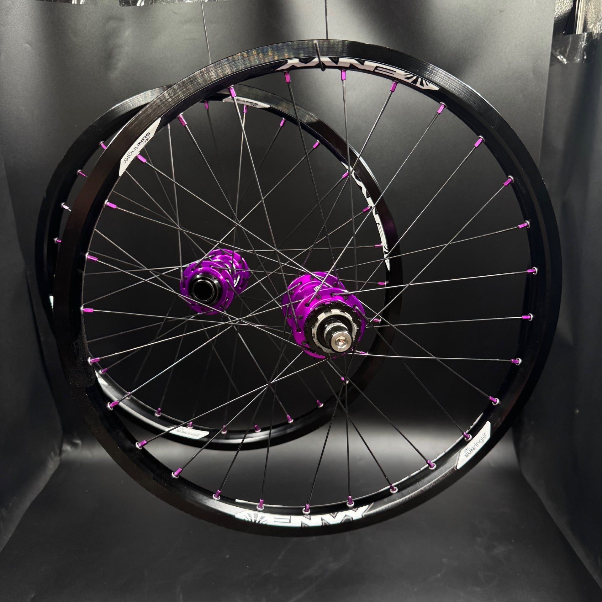 Purple 20” Pro wheels with Onyx Hubs and Envy rims