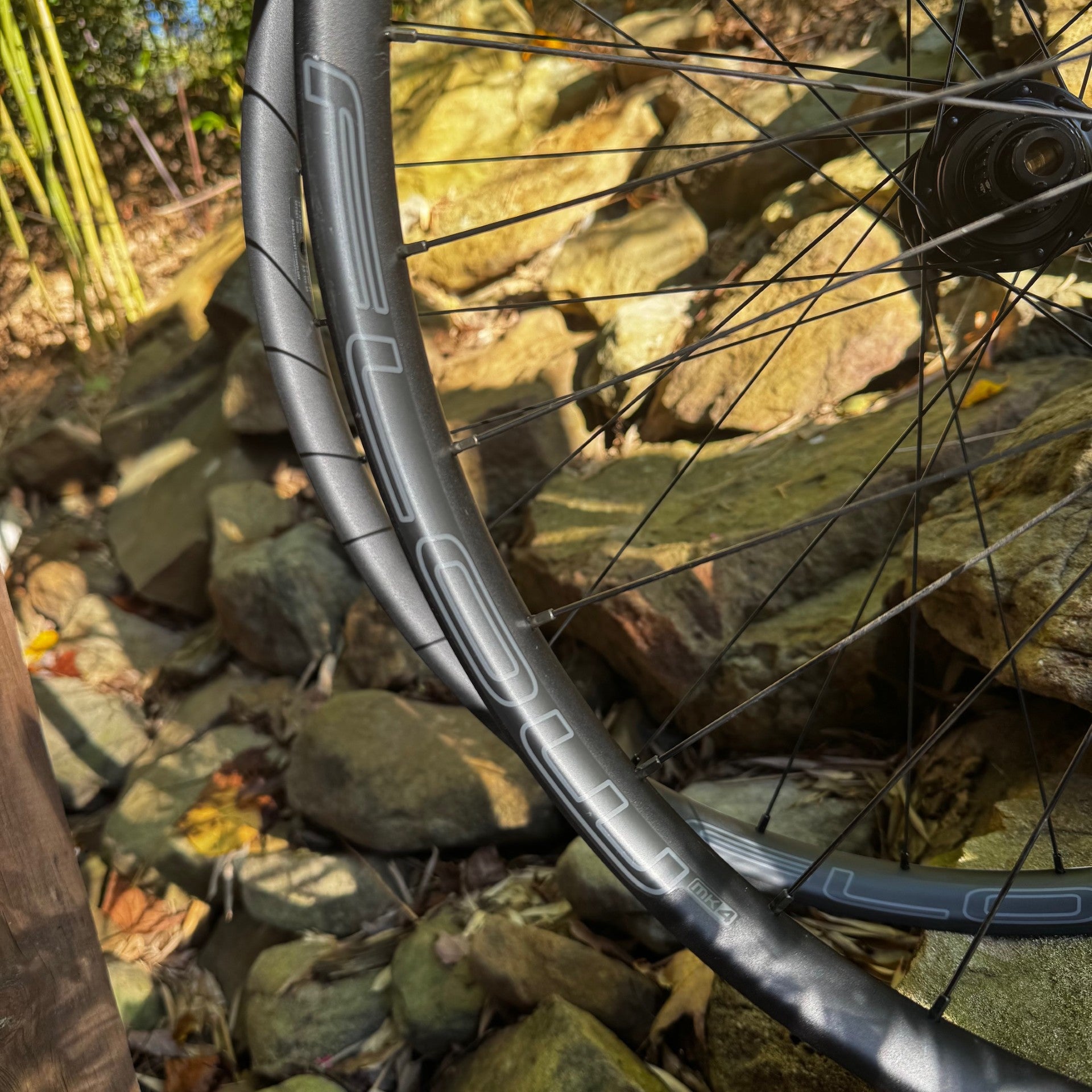 I9 Hydra Hubs with 29" Flow mk4 Trail rims