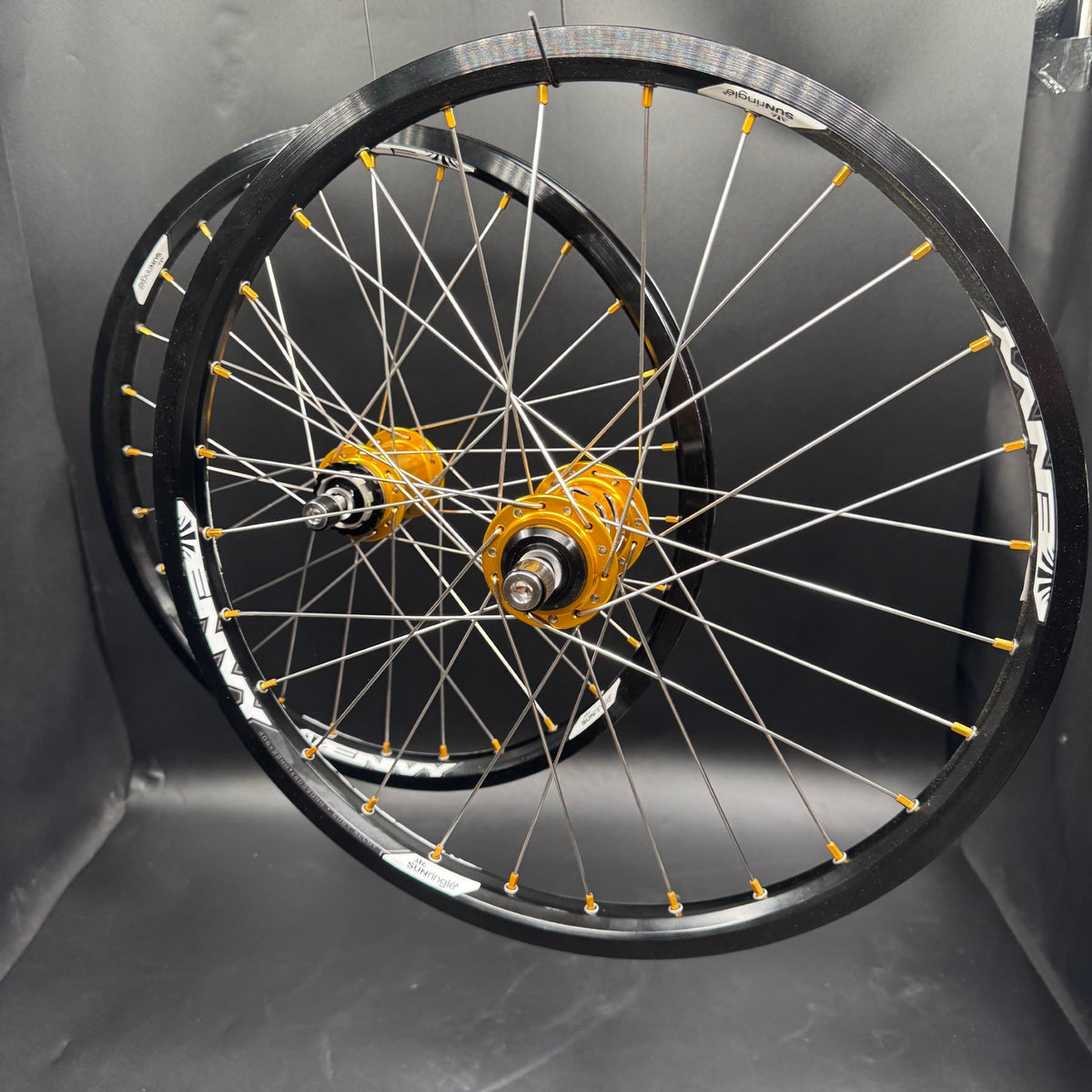 Onyx Pro/Helix Hubs with Envy Pro 20” rims