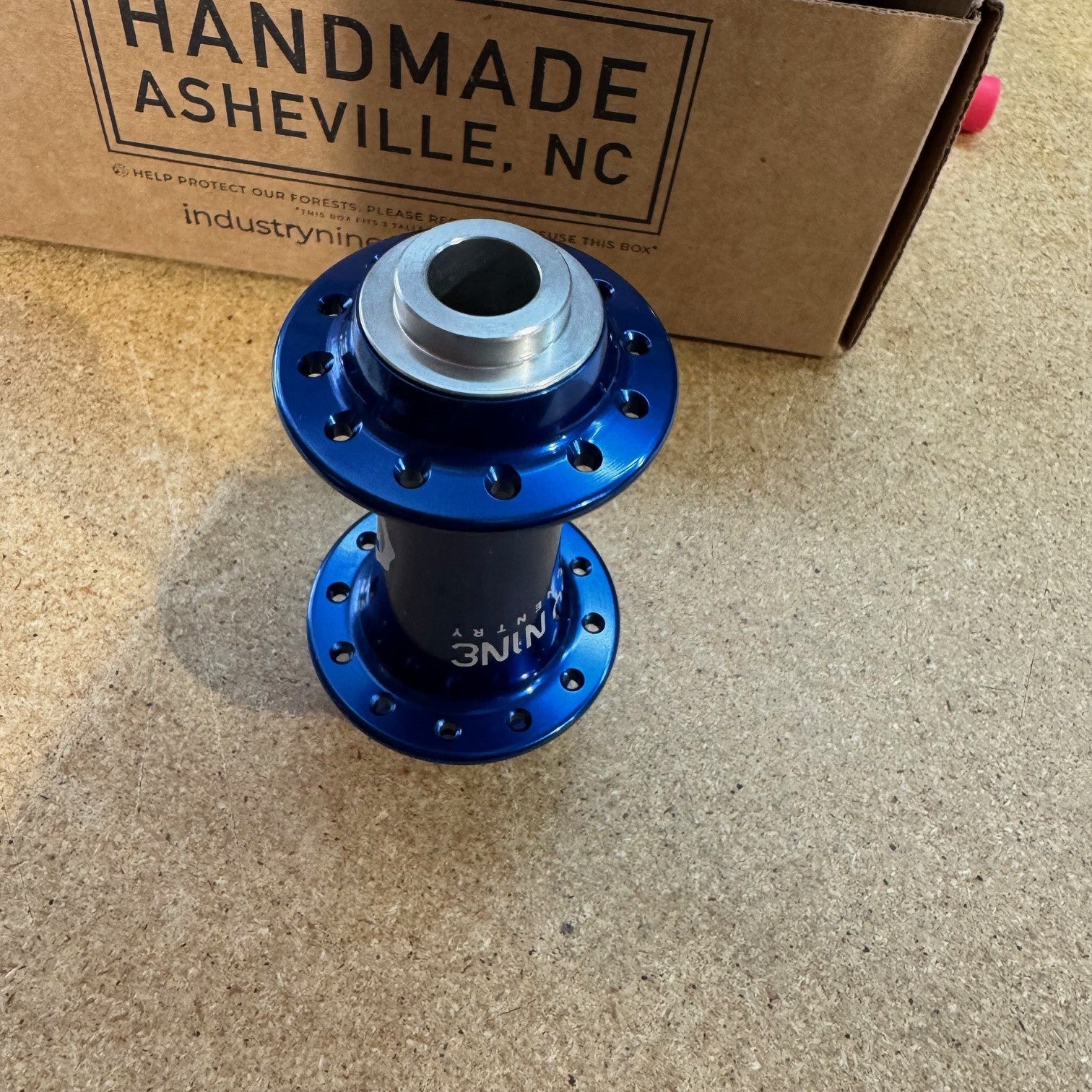 12x100 I9 Torch road 24 hole hub NEW