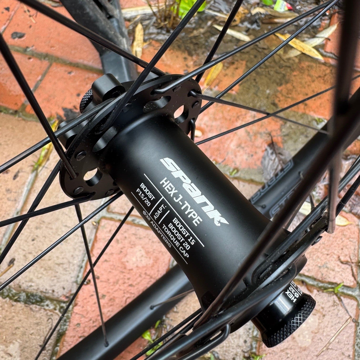 27.5” Tough Flow MK4 rim with Spank Hex boost hub