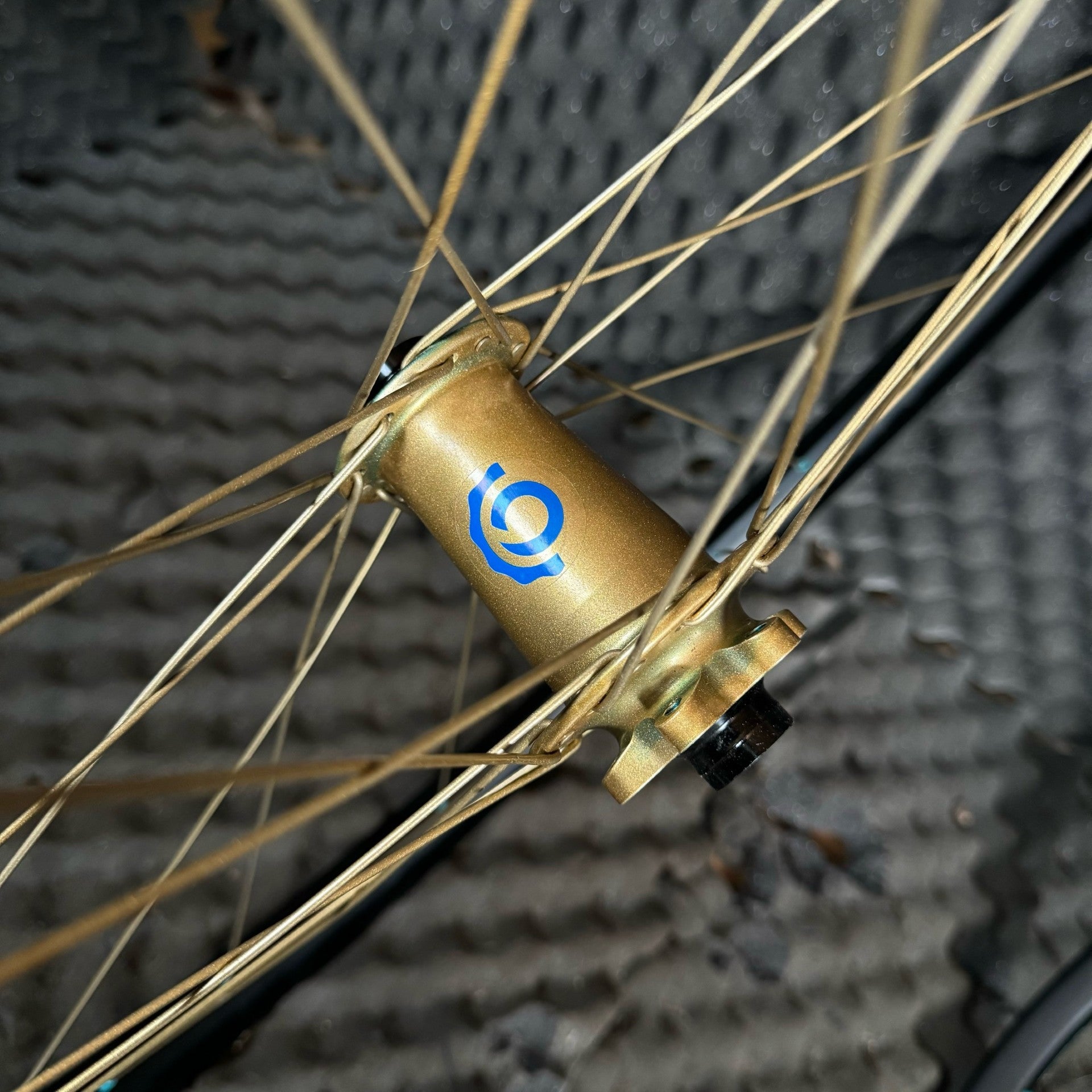 Fox Podium Gold I9 Hydra's with Arch mk4 Trial Rims