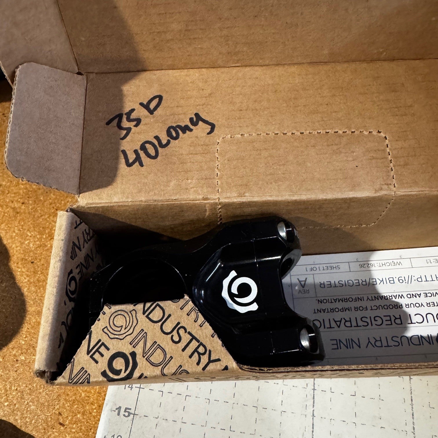 Industry 9 32 and 40mm stems